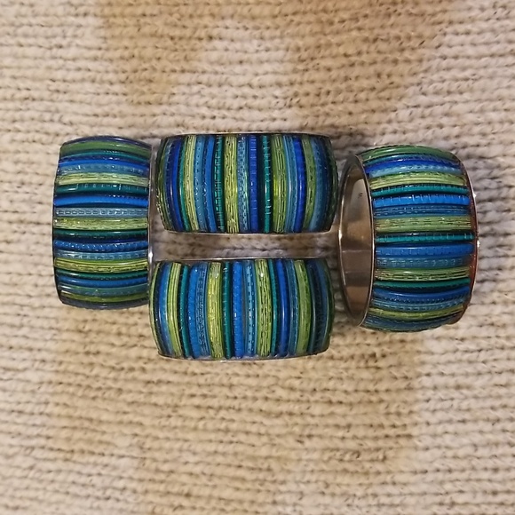 8 Crate&Barrel Napkin Rings Set - Picture 3 of 11